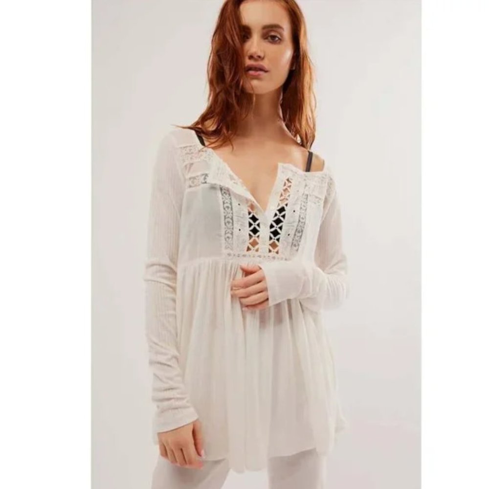 NWOT Free People Pretty Please Tunic Top Floral Embroidered Lace Flowy Medium